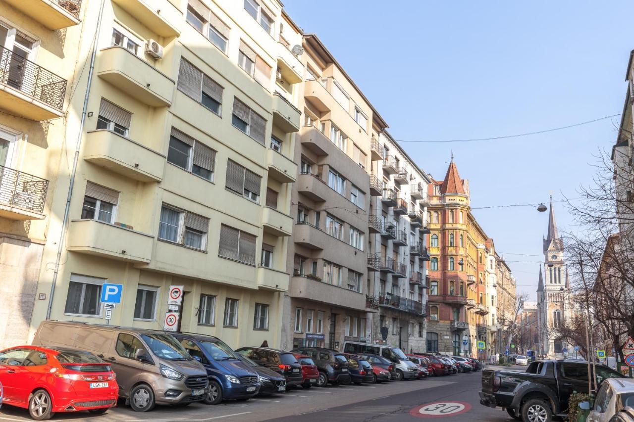 בודפשט Riverside Balcony Apartment With View To Danube מראה חיצוני תמונה