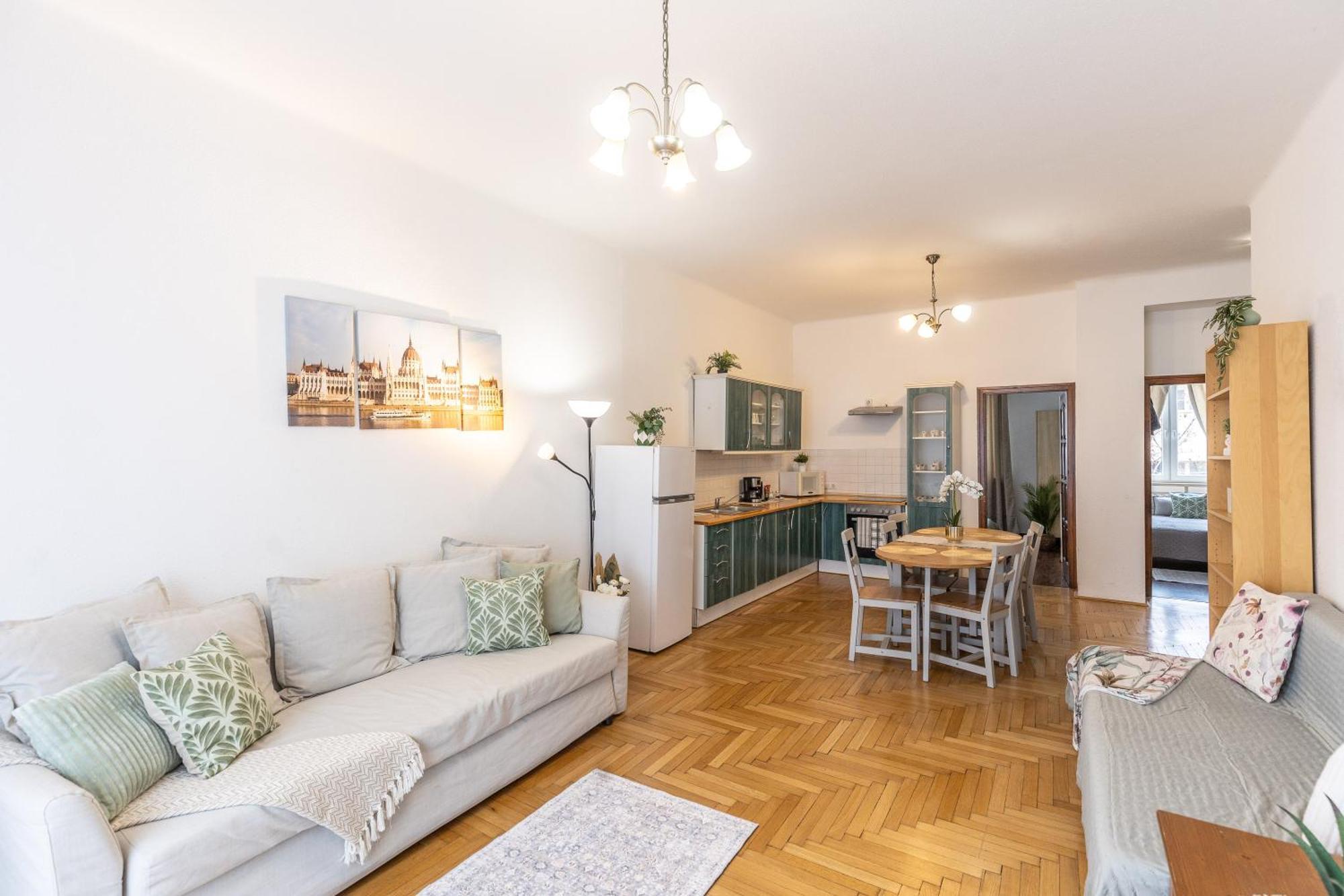 בודפשט Riverside Balcony Apartment With View To Danube מראה חיצוני תמונה
