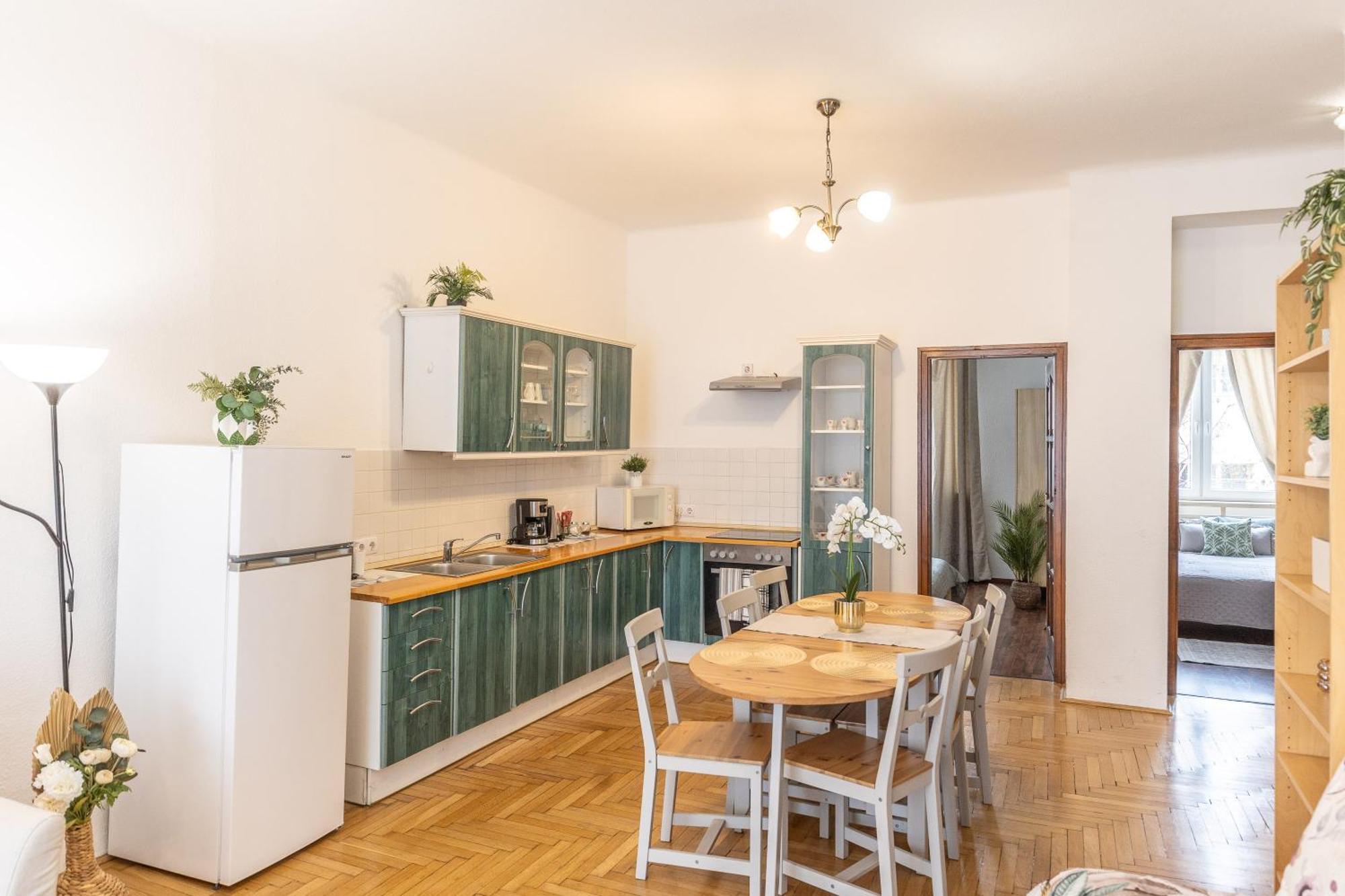 בודפשט Riverside Balcony Apartment With View To Danube מראה חיצוני תמונה
